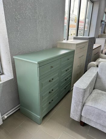 Комод 8 ящиков Лорето, зеленый самшит (БМ) в Берёзовском - beryozovskij.mebel-e96.ru