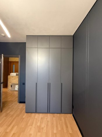 Шкаф 1600 мм 4-х створчатый Норд с антресолью графит (Миф) в Берёзовском - beryozovskij.mebel-e96.ru